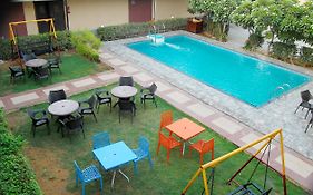 Jps Resort With Swimming Pool Near Imt Manesar